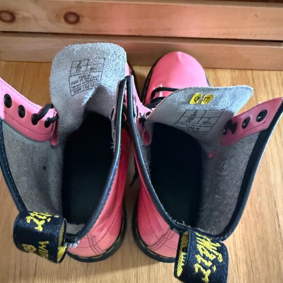 Dr. Martens Womens Size 7 Pink Patent Leather 1460 Lace-Up Ankle Combat Boots - Picture 8 of 16
